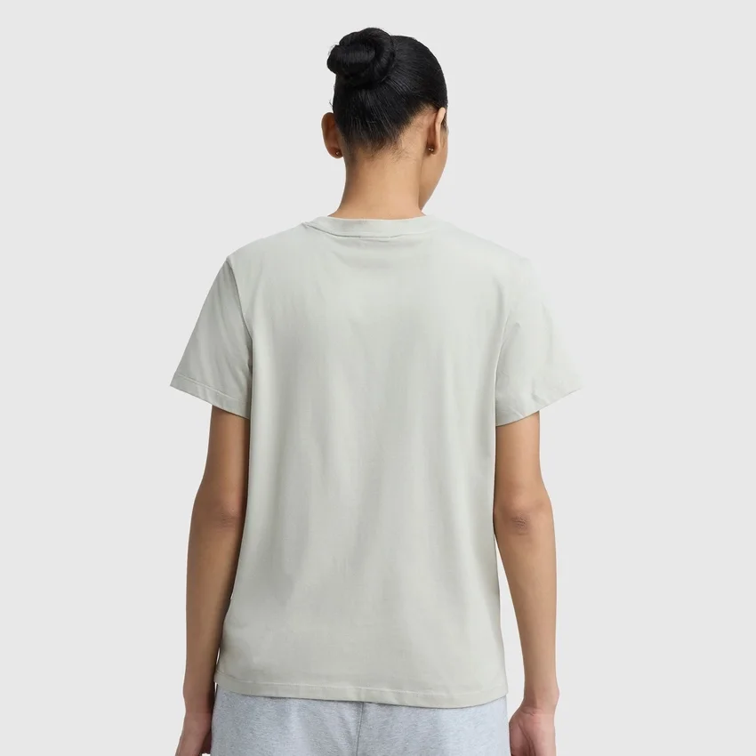 T-shirt classique, inscription ton sur ton sur la poitrine gauche