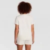 T-shirt classique, inscription ton sur ton sur la poitrine gauche