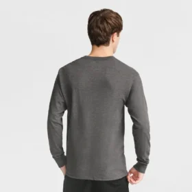 T-shirt classique à manches longues, C Logo brodé